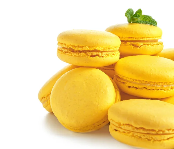 Macarons de limão em branco — Fotografia de Stock