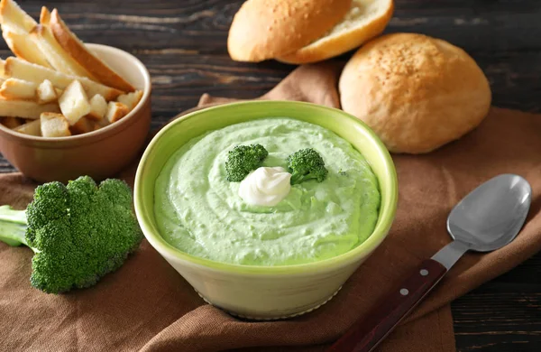 Kase lezzetli brokoli çorbası 