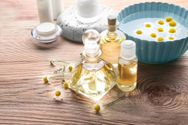 esans ve taze papatya çiçeği 