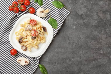 Plaka ile lezzetli Türkiye lazanya  