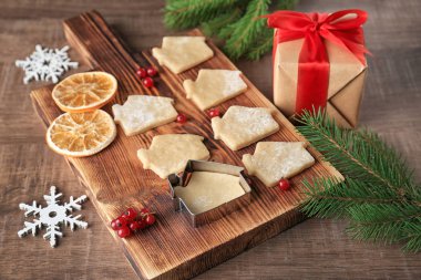 Ham kurabiye ile Noel kompozisyon 