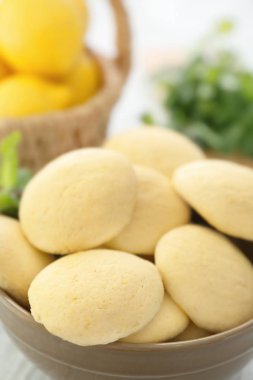 Ev yapımı limonlu kurabiye