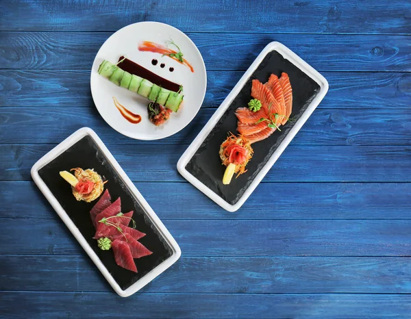 Deniz ürünleri ile farklı yemekler  