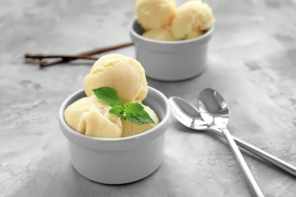 Delicious vanilla ice-cream balls — Stock Photo, Image
