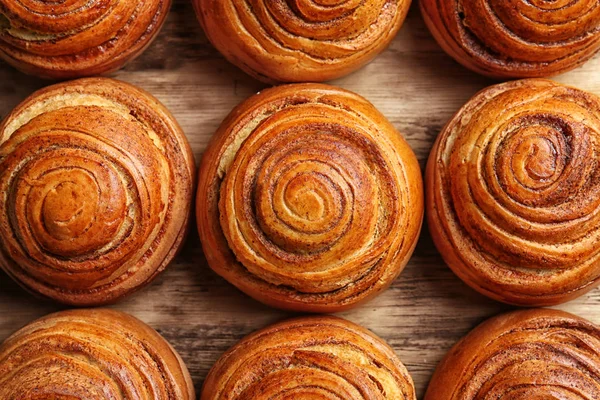 Rouleaux de cannelle sucrés — Photo