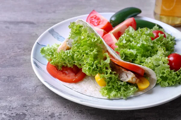 Lezzetli balık taco  