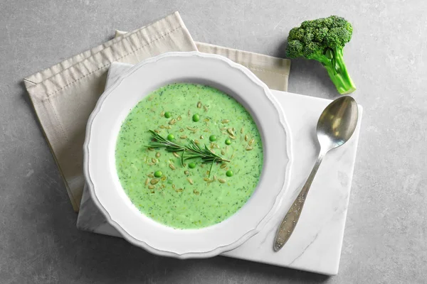 Plate with delicious broccoli soup — Stock Photo, Image
