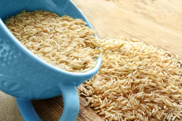 uzun taneli kahverengi pirinç 