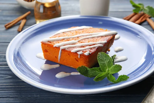 Tasty carrot souffle — Stock Photo, Image