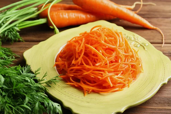 Köstlicher Karottensalat — Stockfoto