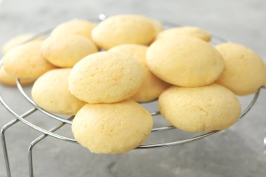 Ev yapımı limonlu kurabiye ile kabin soğutma 