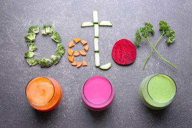 Bardakta taze meyve suyu