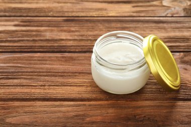 Hindistan cevizi yağı kavanoz