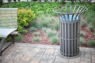 Metalik depo gözünde Şehir Parkı