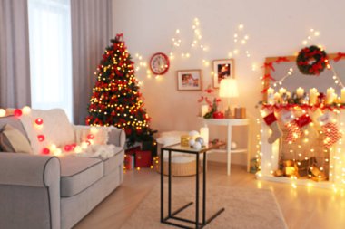 Noel için dekore edilmiş Oda 