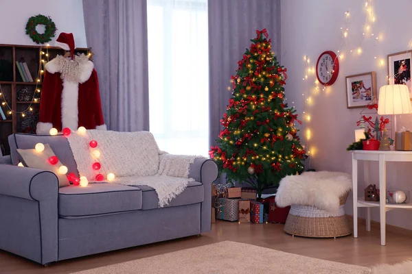 Noel için dekore edilmiş Oda — Stok fotoğraf