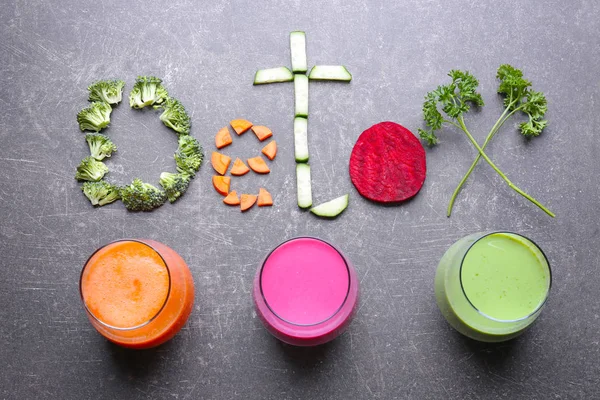 Bardakta taze meyve suyu