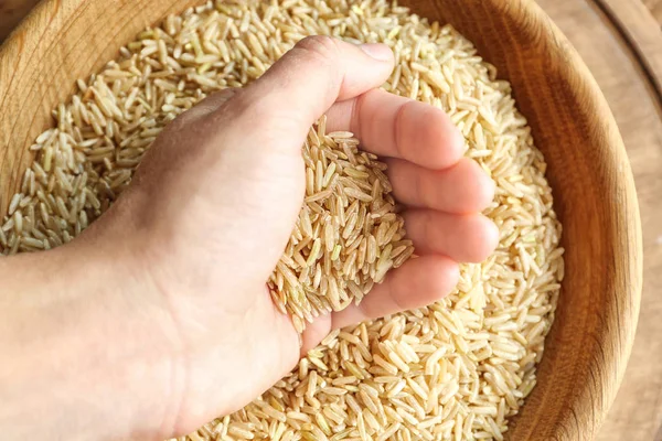Длинный бурый рис — стоковое фото