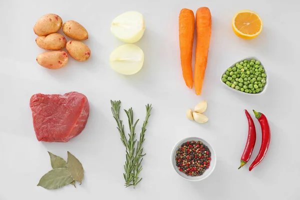 Composición con carne y verduras — Foto de Stock