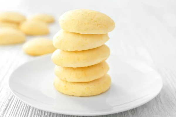 Piatto con biscotti al limone fatti in casa — Foto Stock