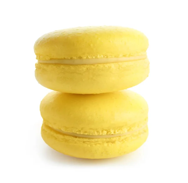 Macarons limão no fundo branco — Fotografia de Stock