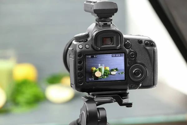 Foto de smoothie com ingredientes — Fotografia de Stock