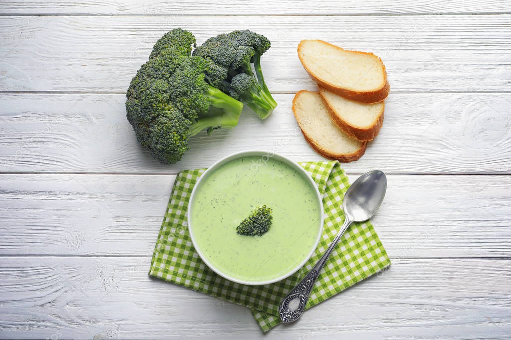 Composition with delicious broccoli soup 