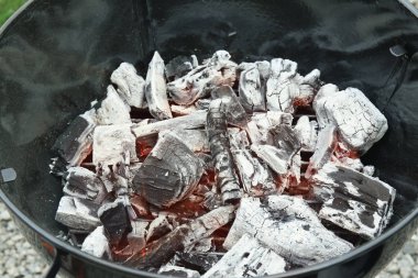 Mangal yakacak odun ile 