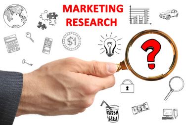 adam tutarak Büyüteç 