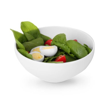 Bıldırcın yumurtası ve kase ıspanak salatası 