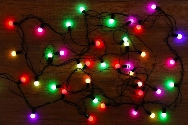 Noel ışıkları parlayan  