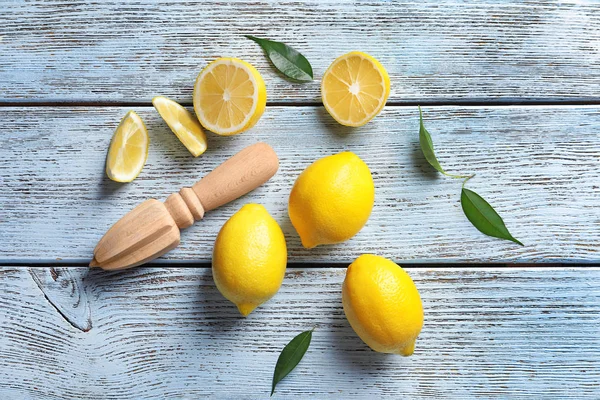 Ahşap narenciye rayba