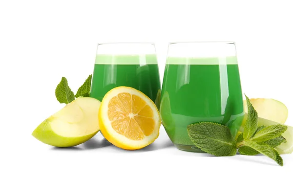 Glasögon av gröna friska juice — Stockfoto
