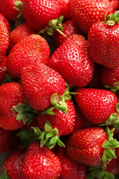 Heerlijke rijpe aardbeien — Stockfoto