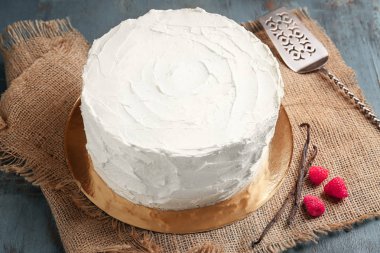 Lezzetli vanilyalı Pasta krema ile 