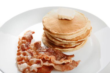 Tereyağı ve domuz pastırması ile Pancakes 