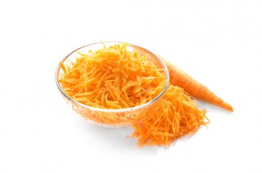 Kase ve rendelenmiş havuç 