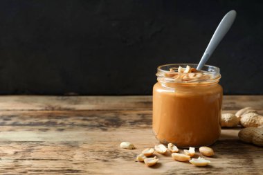 Krem fıstık ezmesi ile jar 