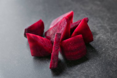 Lezzetli dilimlenmiş olgun pancar 