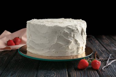 Lezzetli vanilyalı Pasta krema ile 