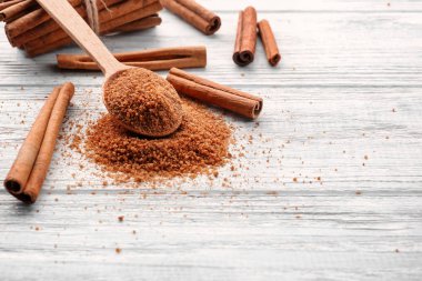 Kaşık tarçın şeker 