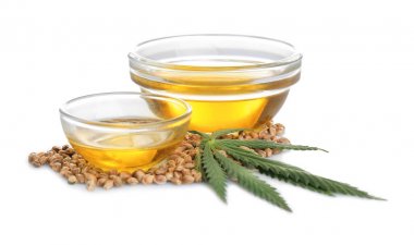 Kenevir yağı ile kase 