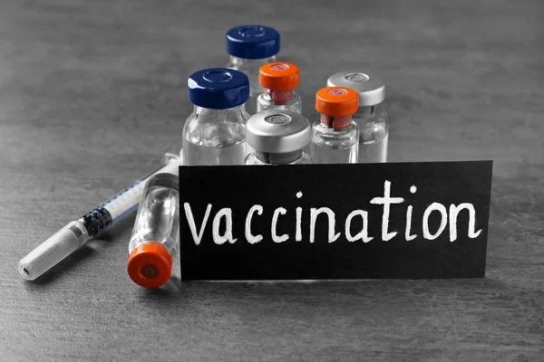 Scheda con la parola VACCINAZIONE — Foto Stock