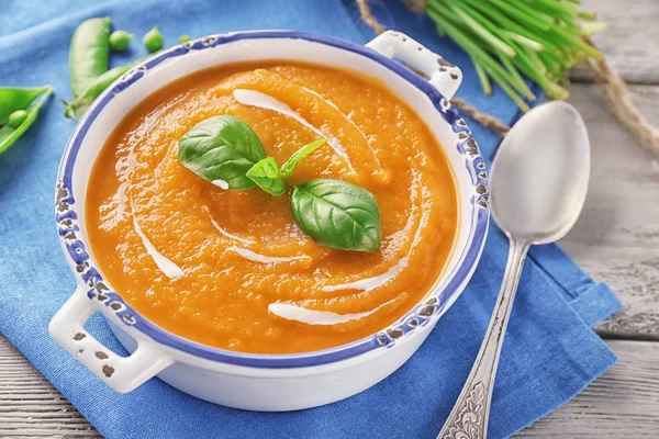 Sopa de cenoura deliciosa — Fotografia de Stock