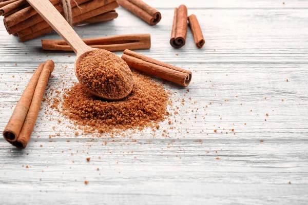 Kaşık tarçın şeker 