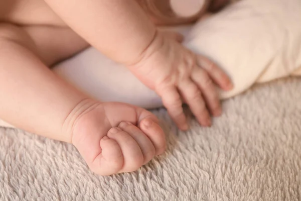 Hands of cute little baby lying — Stock Photo, Image