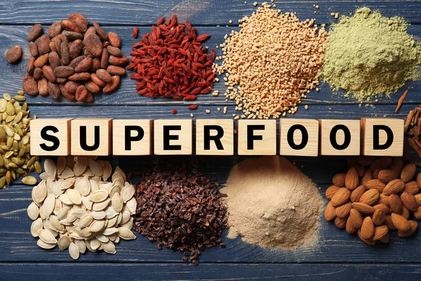 Superfood termékek széles választékát — Stock Fotó