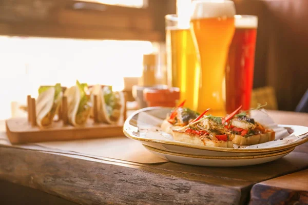 Balık fileto ile lezzetli molletes 