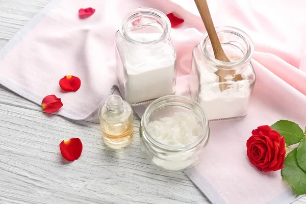 Deodorant için malzemeler ile kompozisyon  