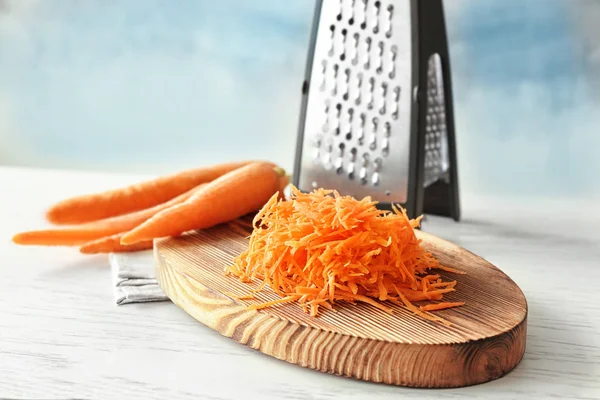 Куча тертой моркови — стоковое фото
